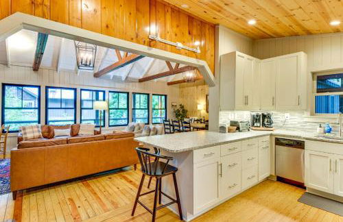 Tranquil Highlands Cottage with Fire Pit and Stream! - Foto 10