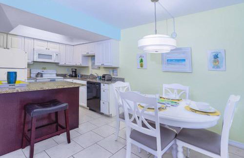 Pineapple Cove Walk to Beach - Foto 12