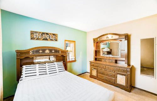 Antler Lake House - Photo 16