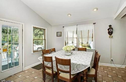 Large Private House on 5 Wooded Acres. Total Privacy! - Foto 9