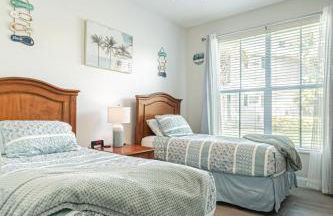 Greenlinks at Lely Luxury White Orchid Fully Renovated Modern 1st floor 3bdr Golf Resort Villa - Photo 18