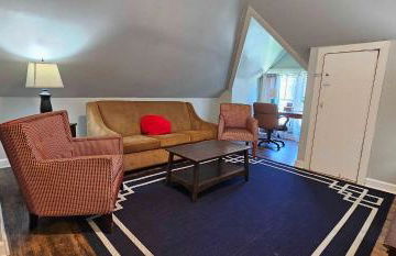 Dauphin District Darling #3-Downtown, Restaurants - Photo 34