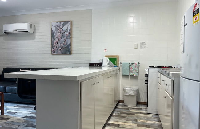 Emu Beach Chalets - Photo 18