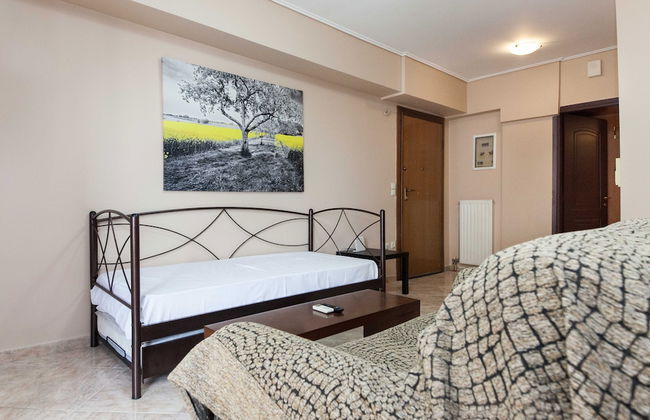 Vironas Delight 1Bd Apt w Lovely Balcony - Foto 12