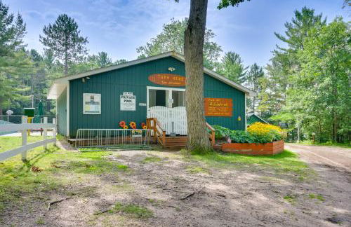 Deck and Fire Pit Near ATV trails in Gaylord - Foto 31