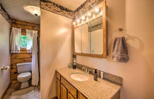 Cozy Family-Friendly Pine Grove Cabin with Fire Pit! - Foto 22