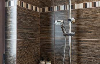 Villa Wisdom - Elegant & Homely with Pool, Galatas - Photo 44