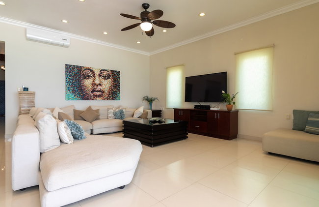 Beachfront Homes by Playa Paradise - Photo 4