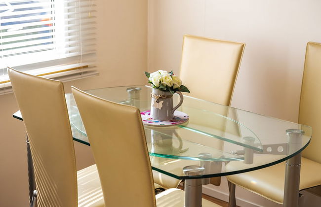 Lochlands 2BR Family Caravan - Pets - Play Park - Foto 7