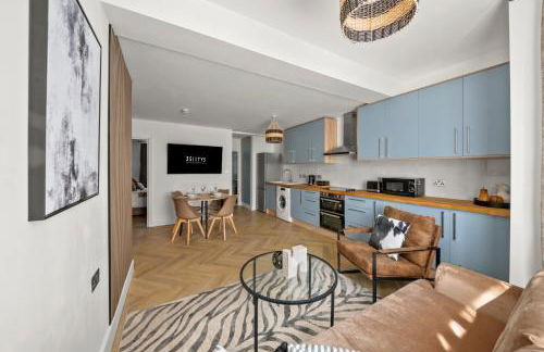 Stylish Flat I Sleeps 6 I With Parking - Photo 30