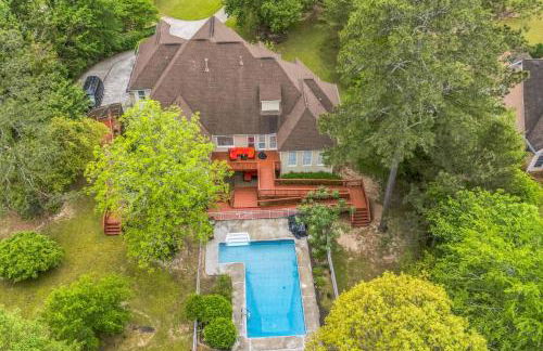 Elegant 5BR Retreat Pool & Yard - Foto 33