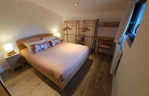 logement avec cuisine et jardinet proche lac - Foto 3