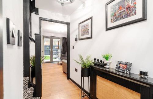 2 Bedroom Home with Garden and Free Parking - Foto 1
