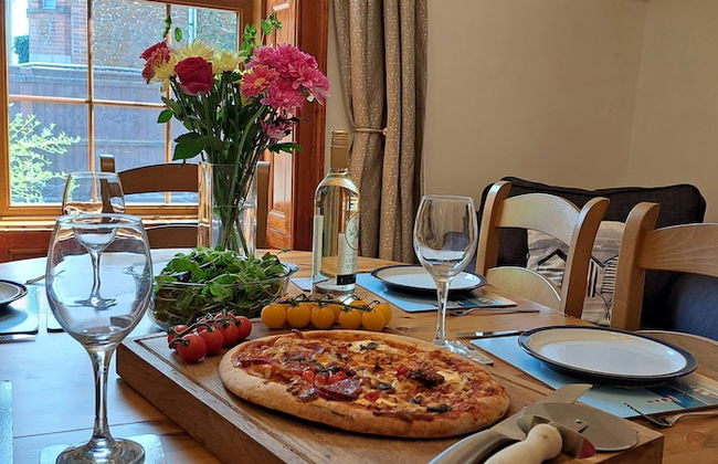 Beautiful 6-bed Dog Friendly Cottage in Heacham - Photo 17