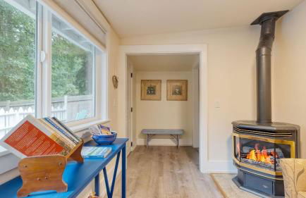 Cottage By The Bay by Avantstay 0.5mi to Beach! - Foto 10