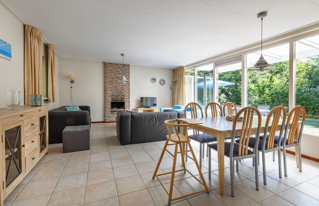 Bungalow in North Holland Near the Beach - Foto 10