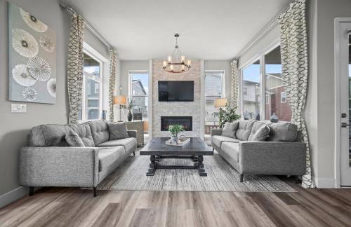 Rooftop Sunset Escape BBQ & Billiards Sleeps 8 - Foto 1