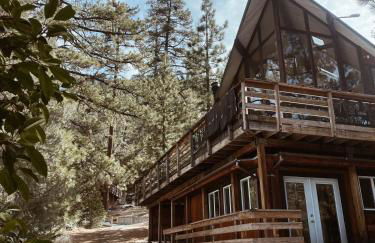 Stunning Cabin with Indoor Jacuzzi Ideal for a Weekend Getaway from Los Angeles - Foto 36