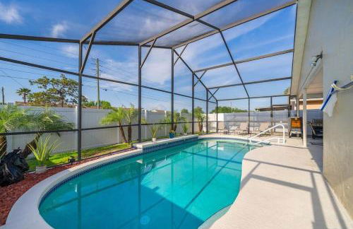 Private Paradise! Stunning south-facing pool home - Foto 1