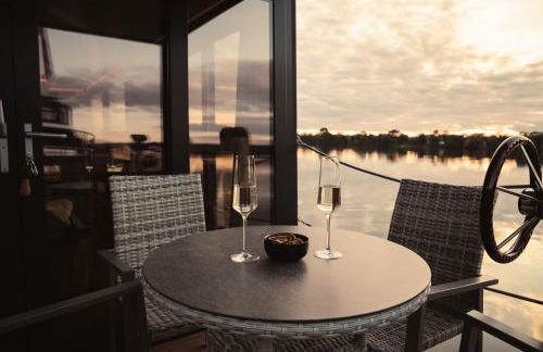 TraumZeitBoot Jutta - exklusiver Festlieger in perfekter Lage am Scharmützelsee Bad Saarow - Foto 8