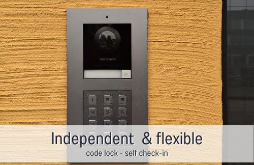 Baham-Apartment Nuernberg - including hot tub, sauna, massage chair, roof terrace, barbecue - metro 15 min, exhibition center 8 min walk - Foto 25