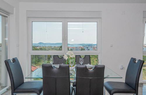 VILA VASILJ dein eigener Pool oder dein eigener Whirlpool mit Aussicht, dein Urlaub, deine Privatsphäre, deine Wahl - Photo 10