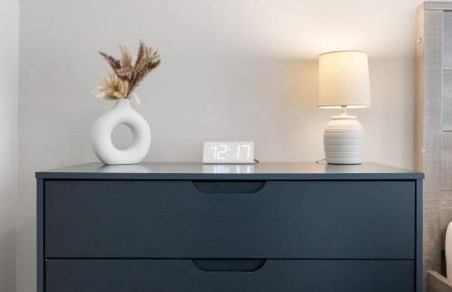 Washer & Dryer with Free Underground Parking with a Pool - Foto 42