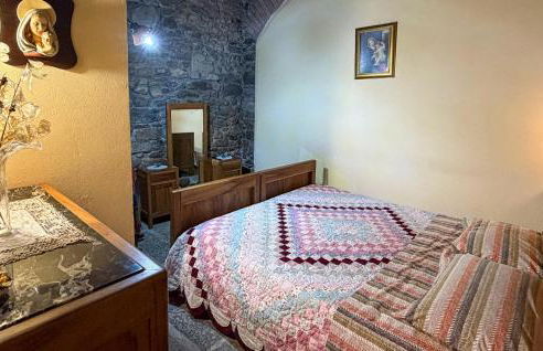 2 Bedroom Lovely Apartment In Valdipino - Foto 8