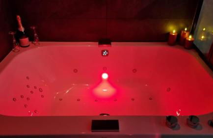 L'Ecrin des Sens - Love Room avec Balnéotherapie - Photo 5