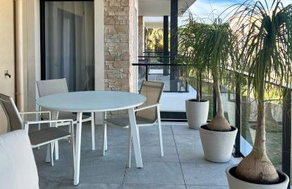 L'apart'83 - T2 classé 5 étoiles - Belle vue sur la baie du Lazaret - Foto 7