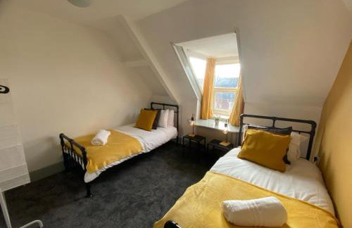 Westm-3 Bdrm 3 bathrooms 1 EnSuite Fab for contractors Free Parking and Wi-Fi - Foto 7