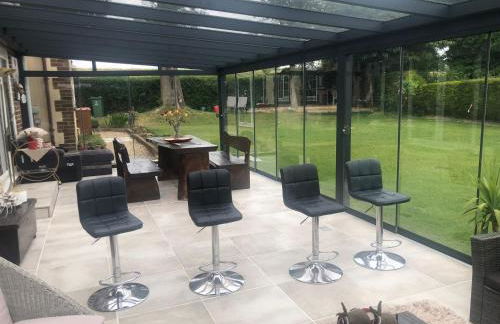 Entire guest suite with gated property - Foto 19