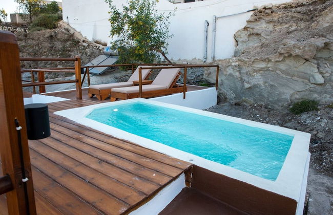 Santorini Luxury Suite w Rooftop Hottub Seaview - Foto 10
