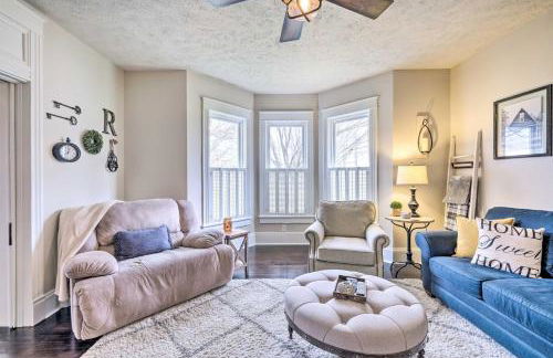 Renovated Farmhouse w Mountain Views and Fire Pit - Foto 7