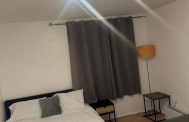 Maya-Ama Cosy 2 Bedroom Flat Near Lakeside Shopping Centre And Grays - Foto 11