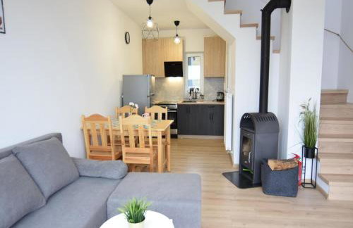 Cottage by Kiedrowickie Lake With Boat Access - Foto 8