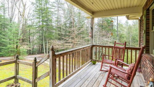 Carries Cottage- Hot Tub, Firepit, Covered Deck - Foto 5