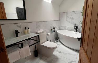 Oak Barn-ideal for Nec,Hs2,BHX,family gatherings - Foto 29