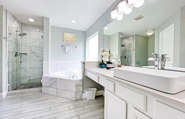 Madiera Magic 5 Bedroom Home by RedAwning - Photo 21