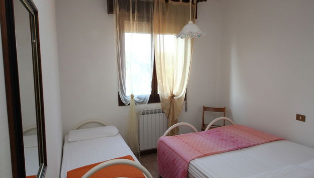 Comfortable Stay Close to the Shore in Rosolina Mare - Foto 5, Habitación