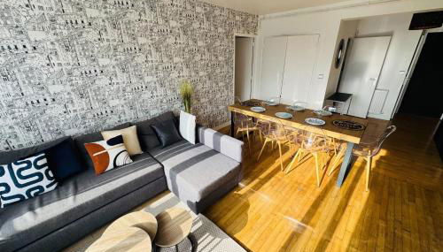 5-room apartment in the heart of the city center - Photo 1