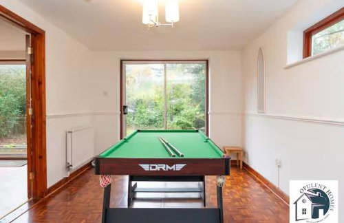 7 Bedroom Home - Contractor Stays - Reading Central - Photo 4