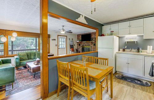 Sylva Riverfront Cabin Near WCU Pet-Friendly! - Foto 10