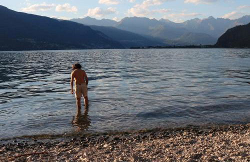 Bellano Cottage - With Private Garden and Garage - Foto 41