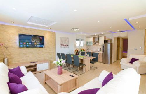 Luxury Villa Star Lights Trogir - heated pool, hot tub, gym, billiard - Foto 20
