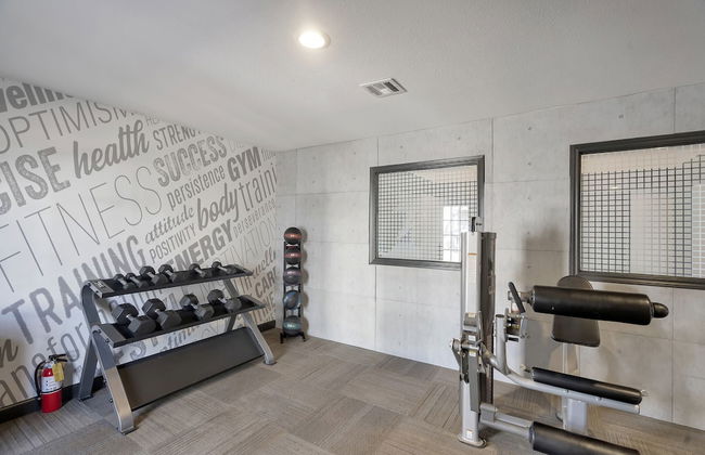 Lovely Midland Getaway With Fitness Center - Foto 30