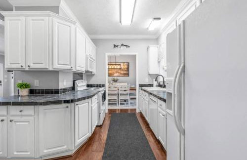 DockTales - Panoramic Views & Private Dock - Foto 26