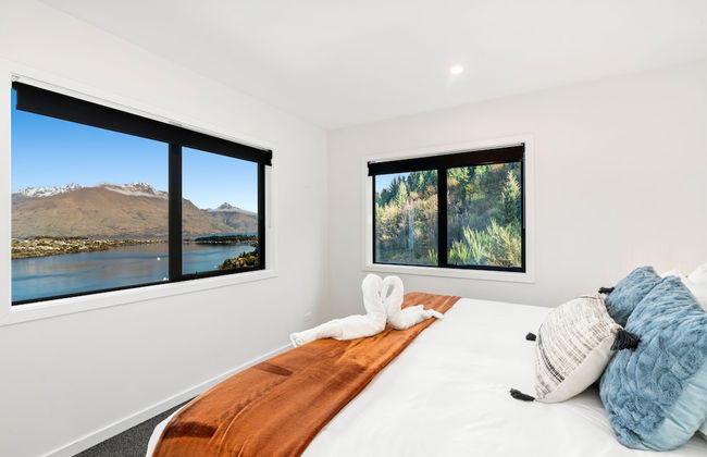 A LUCKIE CHARM - 5-BEDROOM TOWNHOUSE - Foto 7