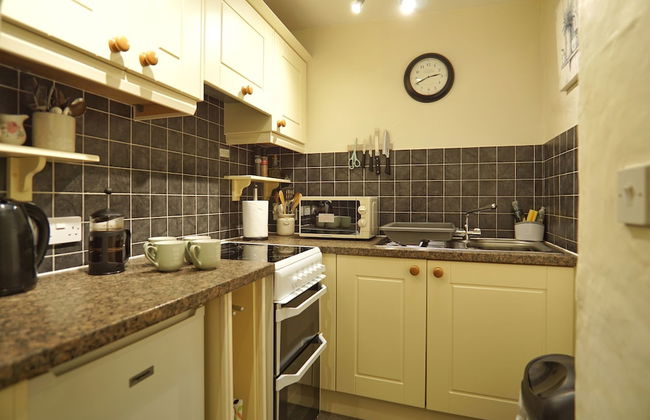 Kids Fun Farm Themed Bedroom in Cosy Cob Cottage - Foto 4