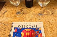 Hot Air Balloon Haven, Hot Tub, King Bed, Office, Foosball, Bball - Foto 12